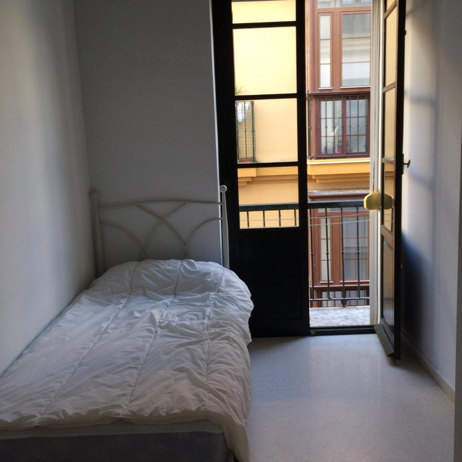 Apartamento Muy Bien Situado En El Centro De Cadiz Y Al Lado De La Playa Exteriör bild